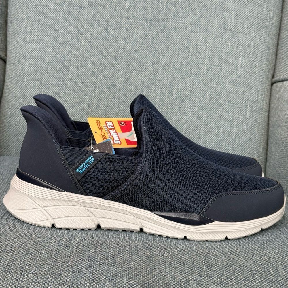 Skechers Men's Equalizer Hands Free Swift Fit Slip-On Sneaker size 13 New